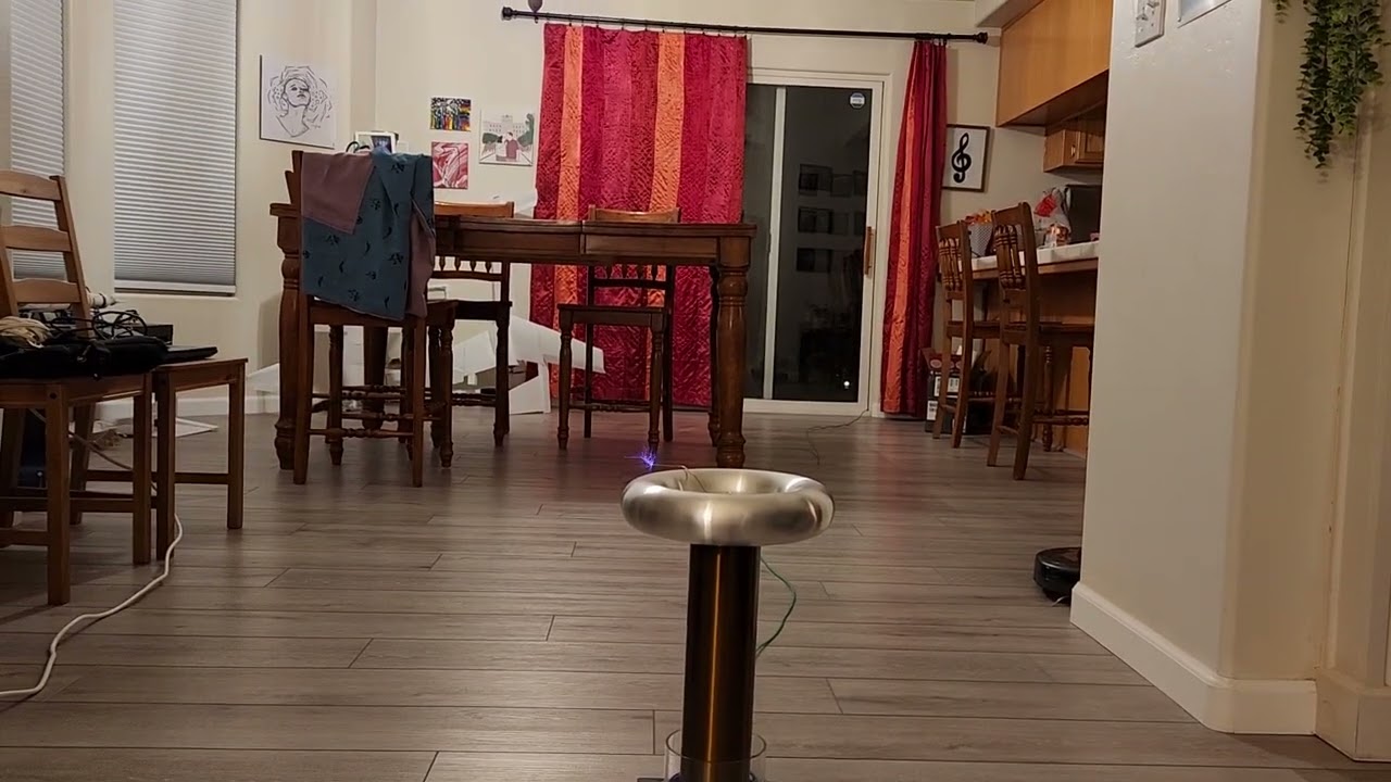 Bach's Little Fugue in G Minor on a Tesla Coil
