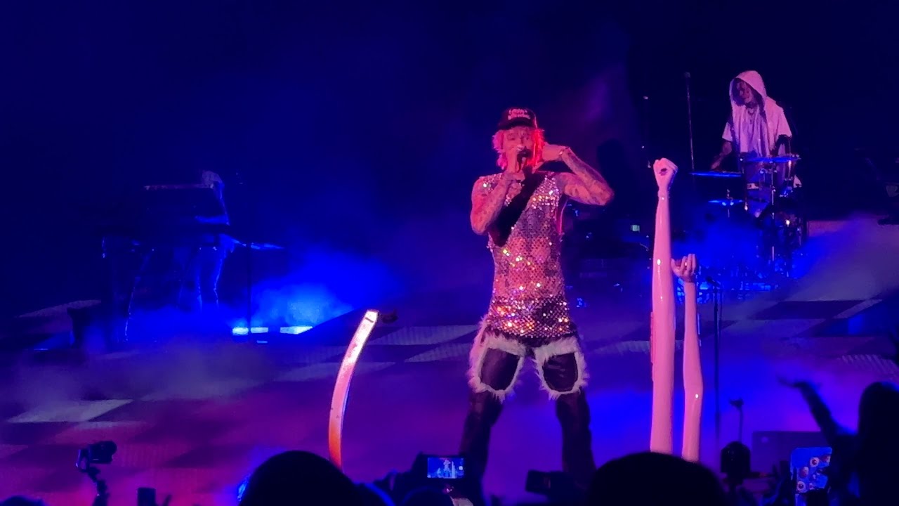 Machine Gun Kelly - Roll The Windows Up - Cleveland, Ohio - Live 2022