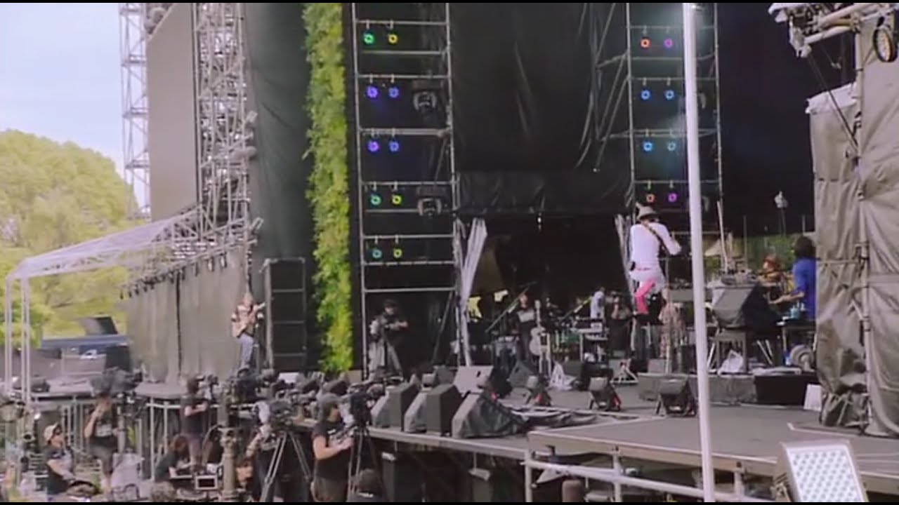 Bank Band「明日のために靴を磨こう」 from ap bank fes '09