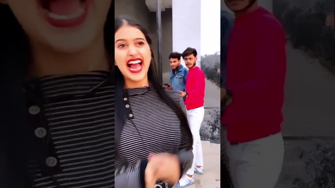 Abey sach me Kitni gandi ladki hai ye 🤣🤣🤣 dekho dekho 