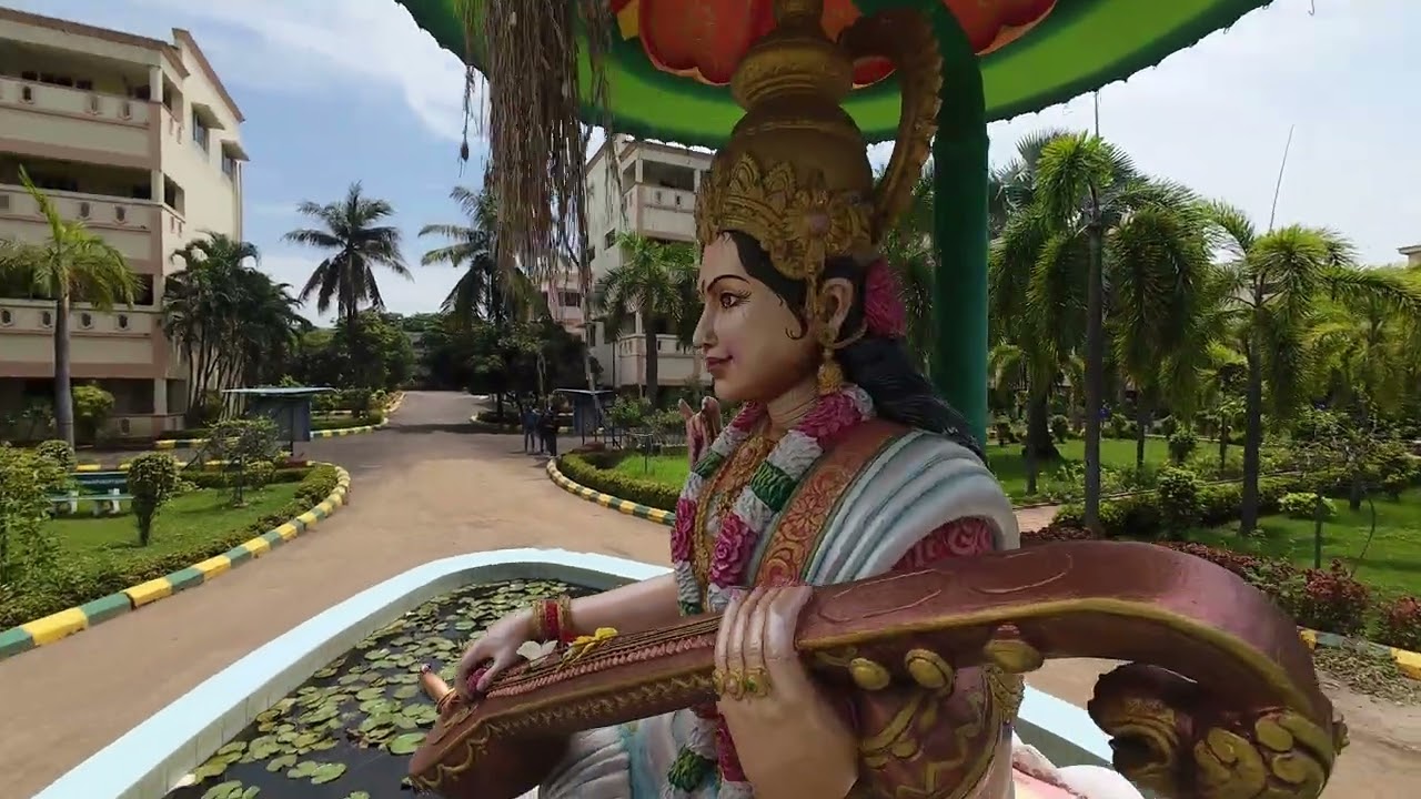 SRI VASAVI ENGINEERING COLLEGE CAMPUS TOUR