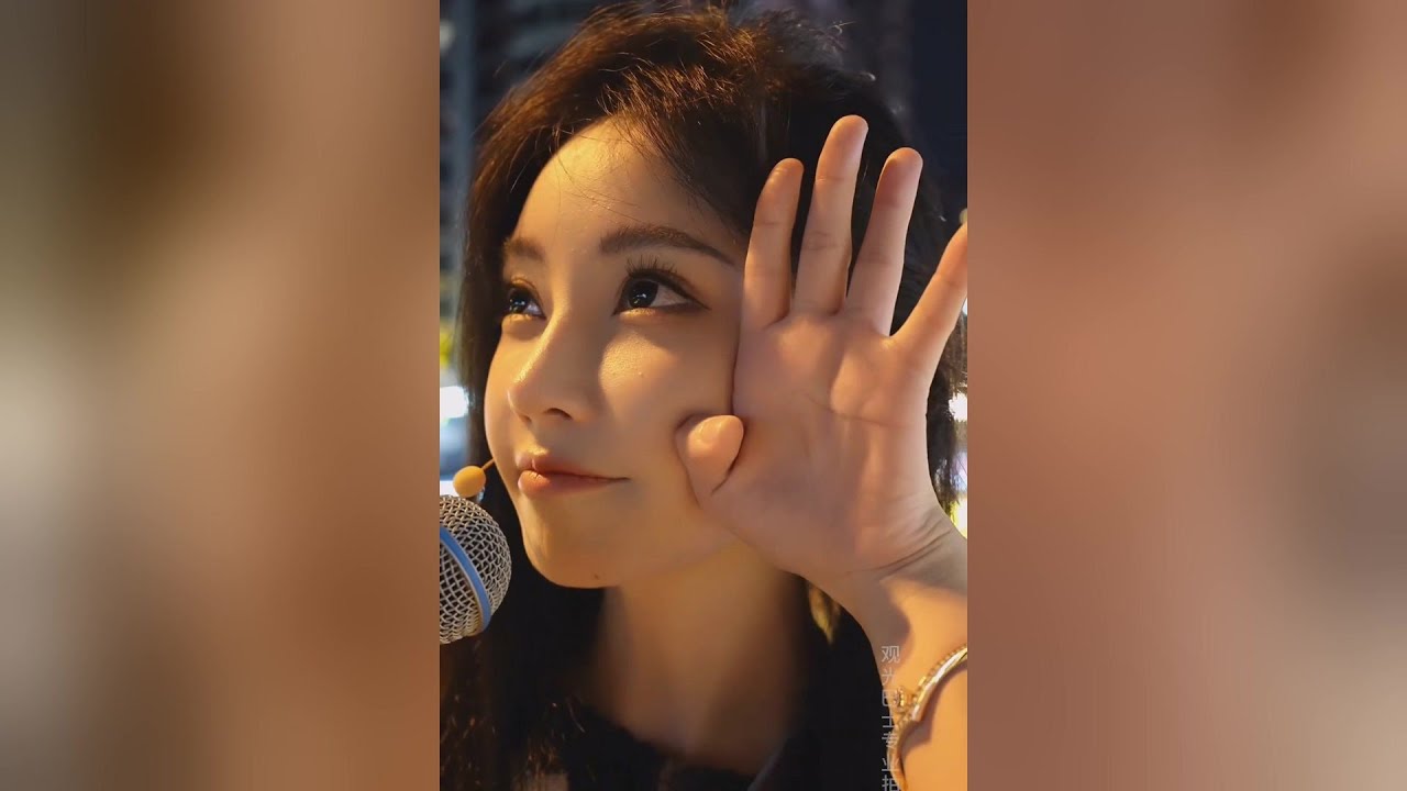 冯提莫翻唱《下个路口见》