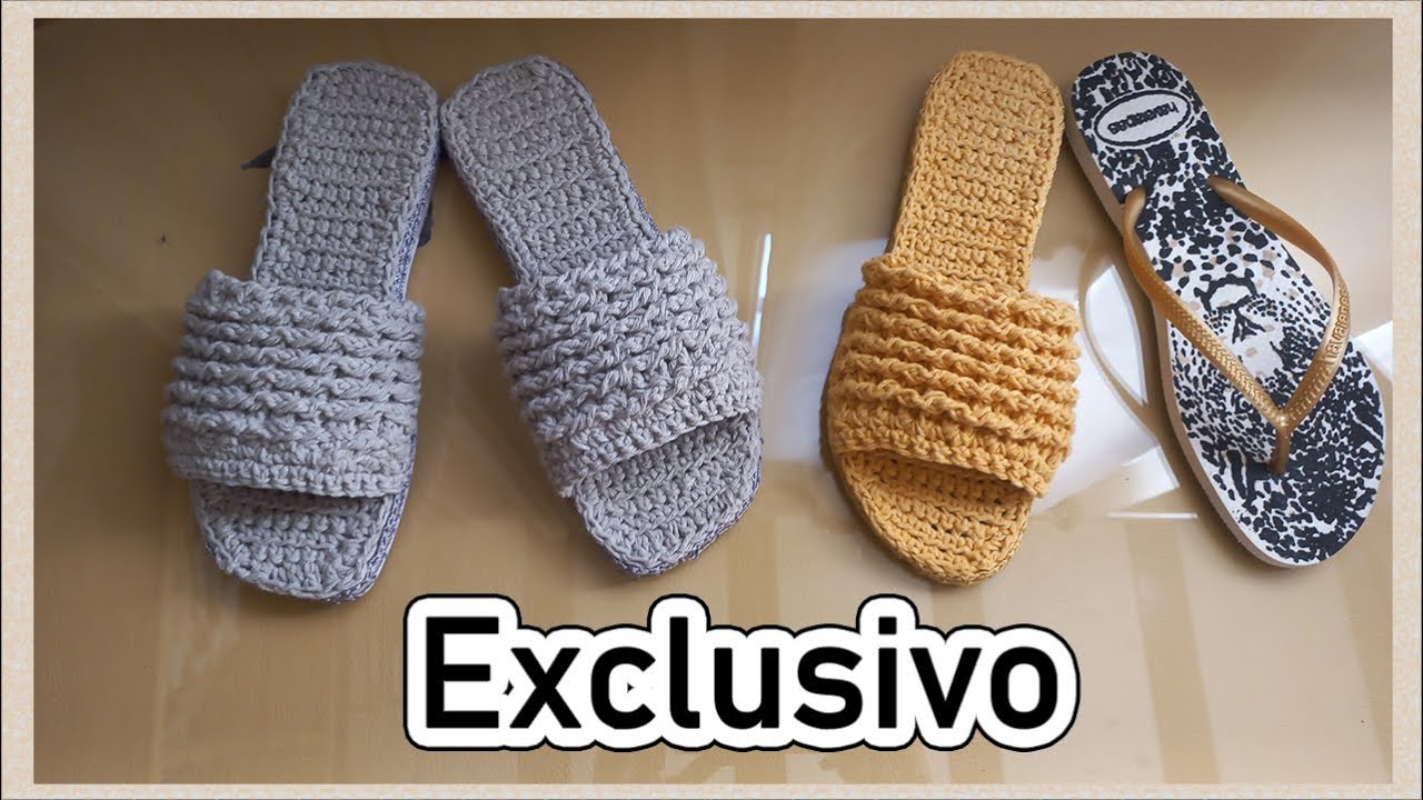 Pantufa de crochê feito de barbante n6 e linha de polipropileno feito em chinelo havaianas.
