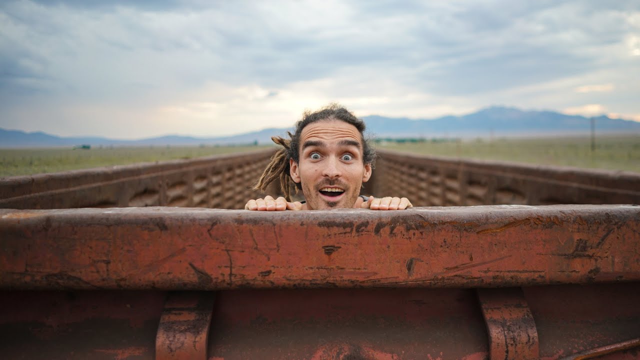 EXPLORING ABANDONED TRAIN