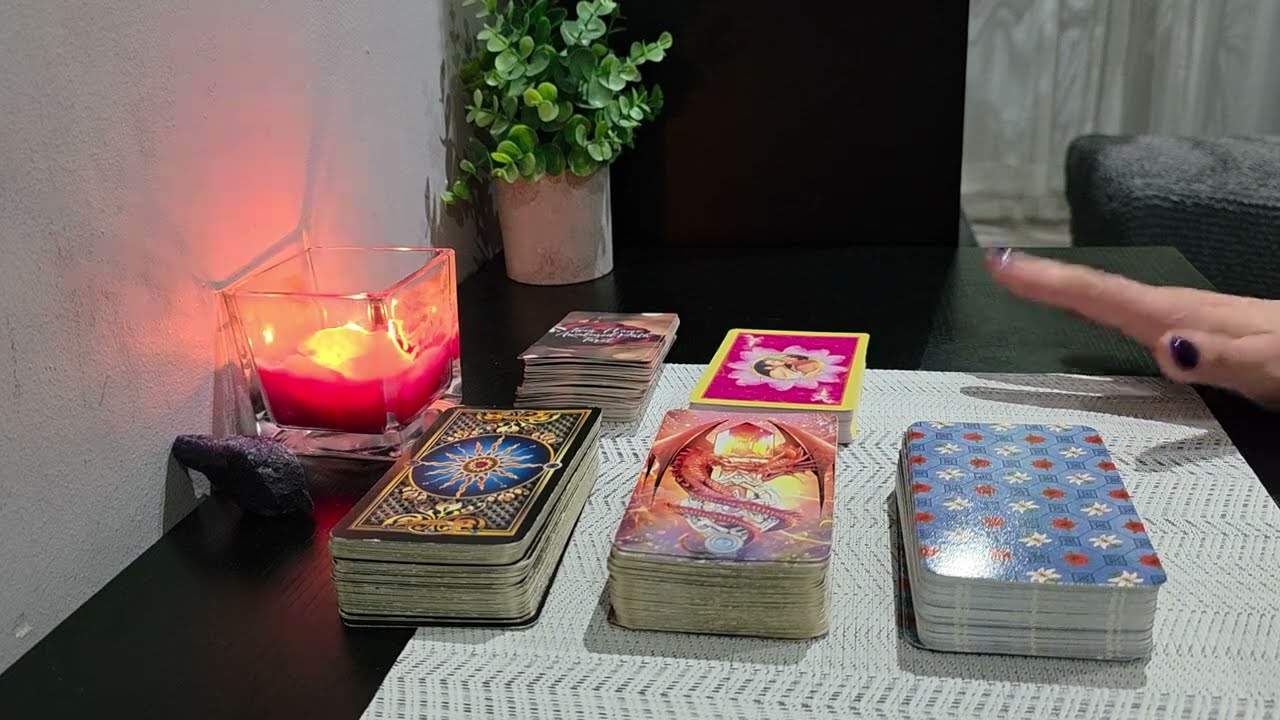 ✨️♥️ CE ÎL FACİ SĂ SİMTĂ❓️DESPRE VOİ DOİ, DESPRE RELAȚİA VOASTRĂ...🔮 Etalare la alegere...