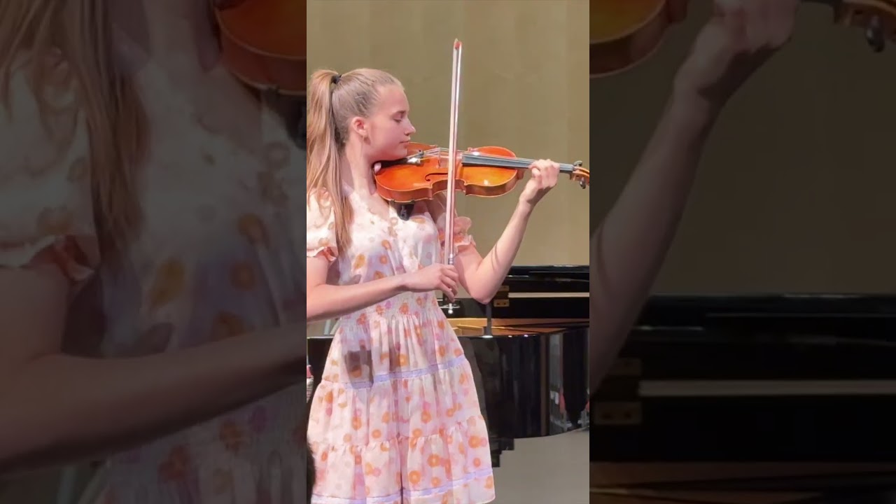 Karolina Protsenko is killing on violin 