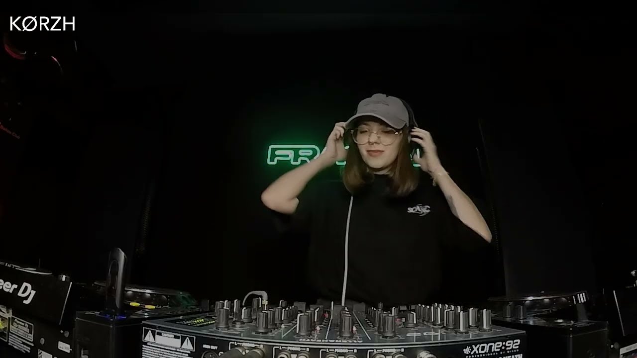 K&oslash;rzh &ndash; Raw & Hypnotic Techno Set | Minau Radio Buenos Aires 2025 | CDJ Only Session | Ukrainian DJ