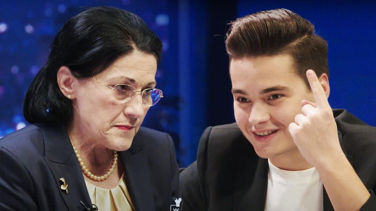 DEZBATEREA DINTRE SELLY SI MINISTRUL EDUCATIEI, ECATERINA ANDRONESCU