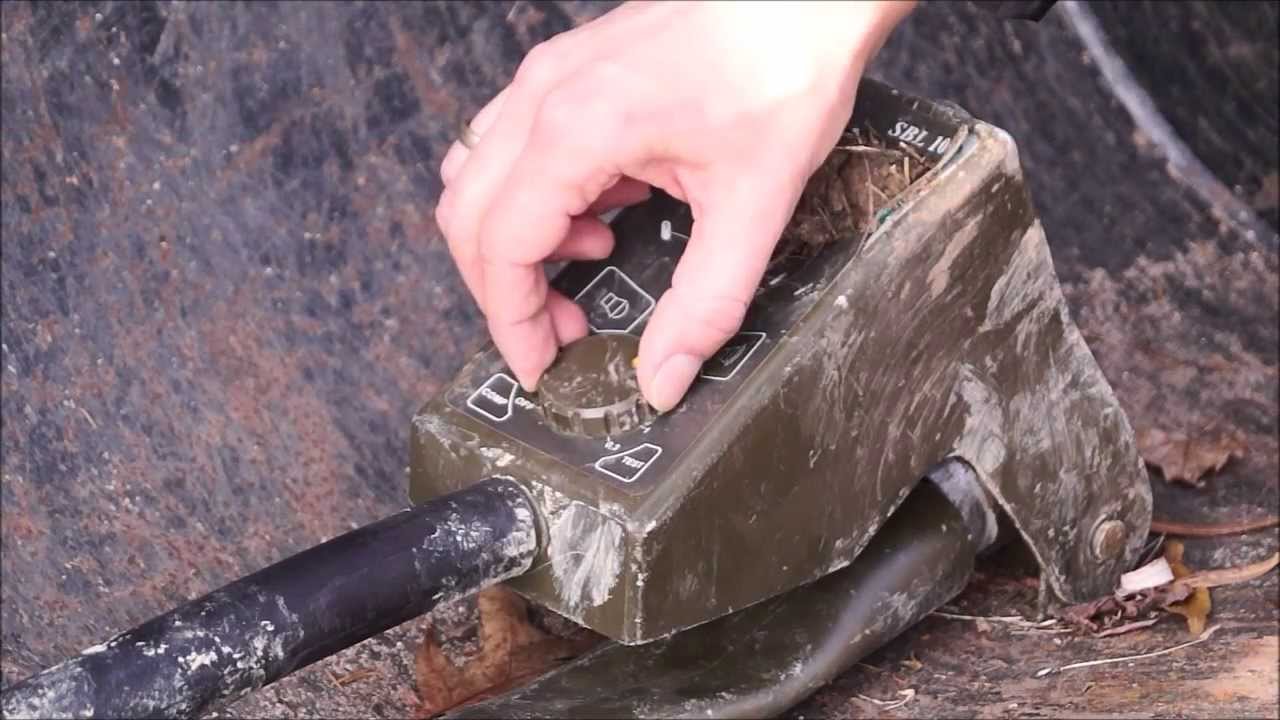 SENSYS - Iron / UXO detector overran by 7 ton Caterpillar wheel loader