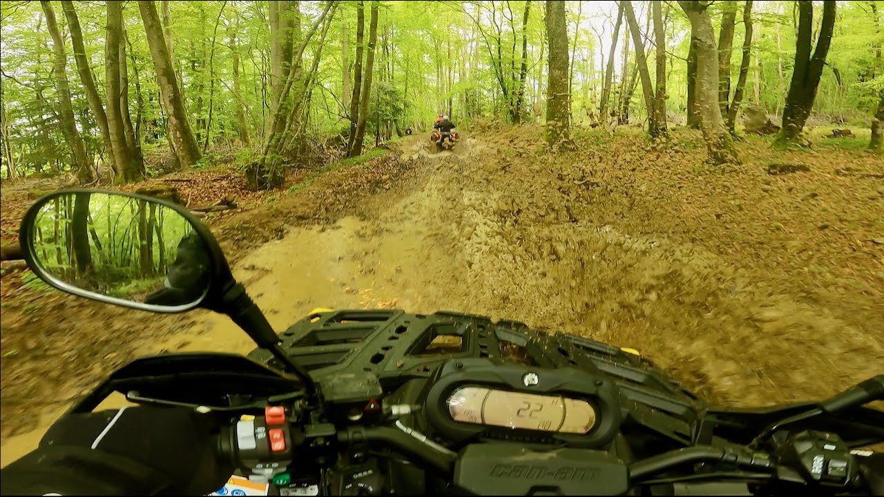 Can-Am Outlander - Rando boueuse
