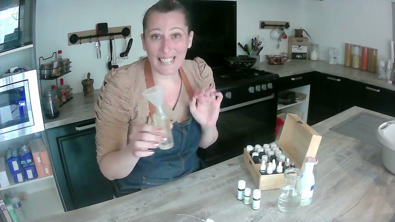 brume ou parfum fait maison / parfum pour la maison naturel aux huiles essentielles