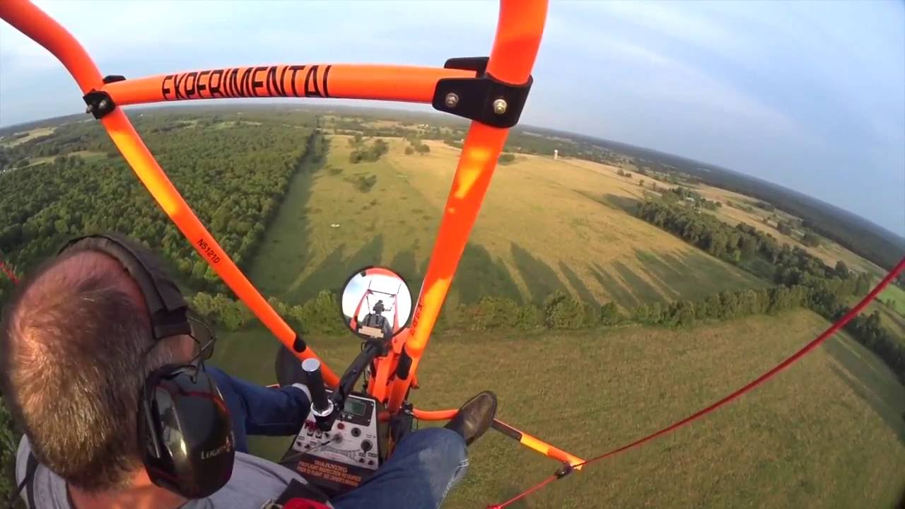 Powrachute Pegasus (LONG) flying around Mountain View, MO Area