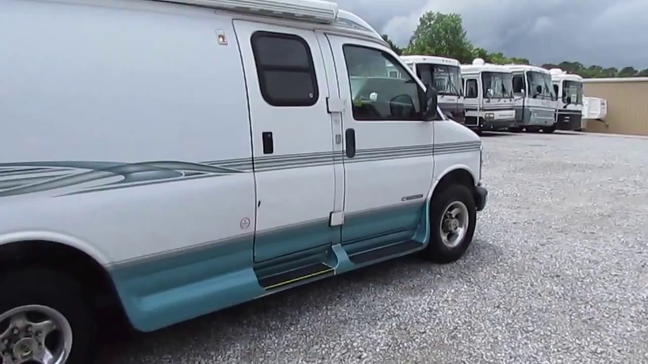 ПРОДАНО!! У нас много подержанных кемперов класса B по низким ценам! WWW.Parkwayrvcenter.com