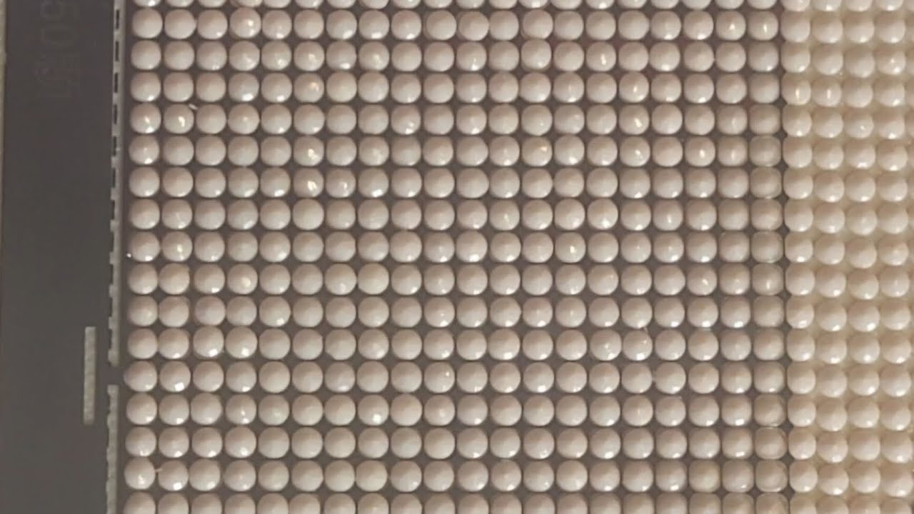Je vous montre comment se servir de la règle à diamants ronds sur une toile de Diamond Painting 😉