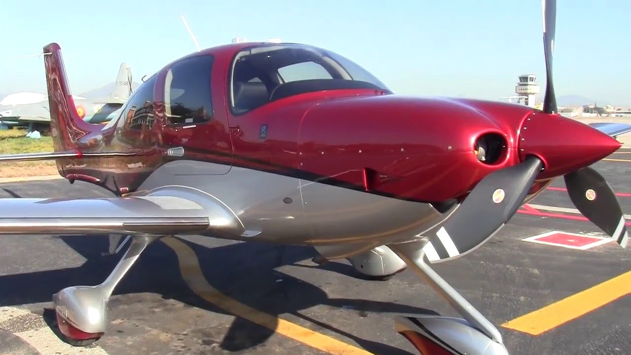 Cirrus Aircraft Demo Flight