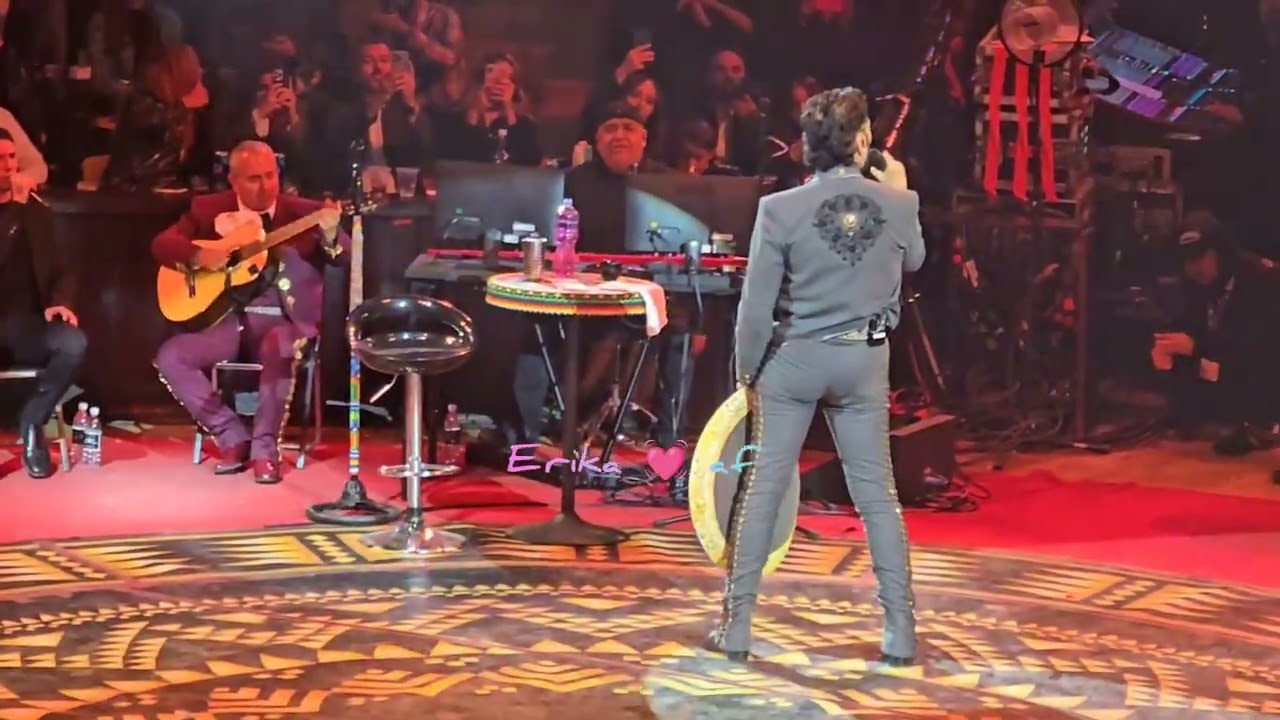 Inicio Alejandro Fernández el 🐴❤️  De Rey A Rey 🎶No me se Rajar 🥰 Palenque León 2026