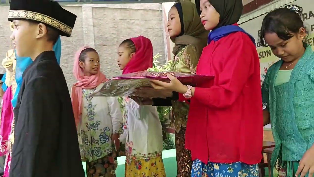 Iring-Iringan Pengantin Betawi SDN Kebon Melati 01