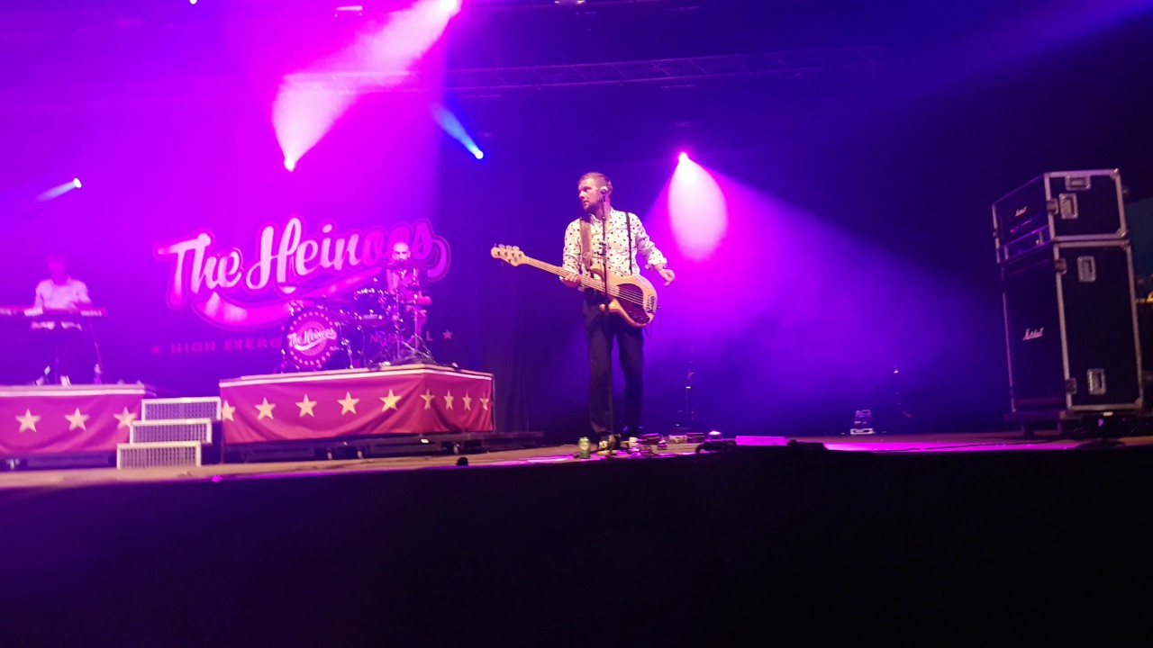 The Heinoos - Cowboy @ Mega TenT Zwarte Cross 2017 4K