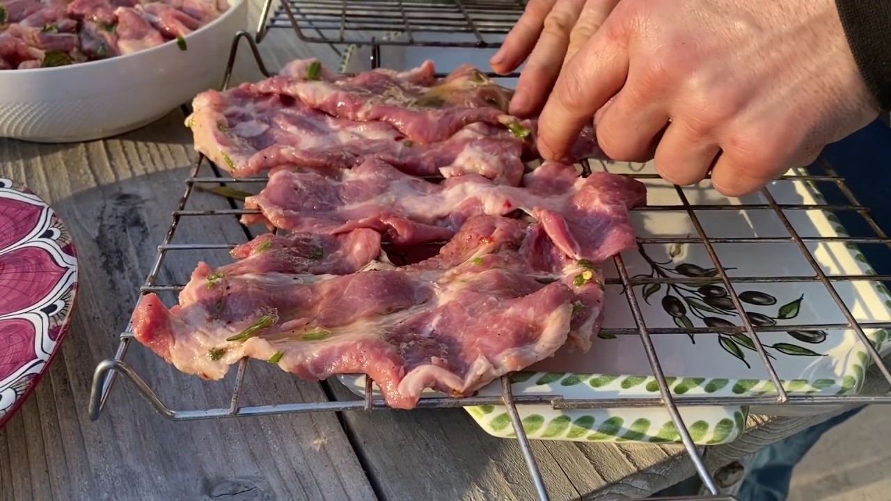 Grilla fläskkarré över öppen eld!