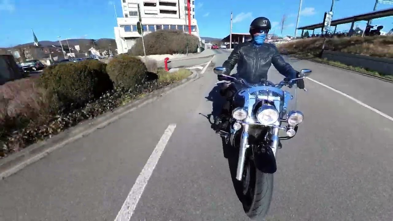 Ride my Triumph Thunderbird 1600