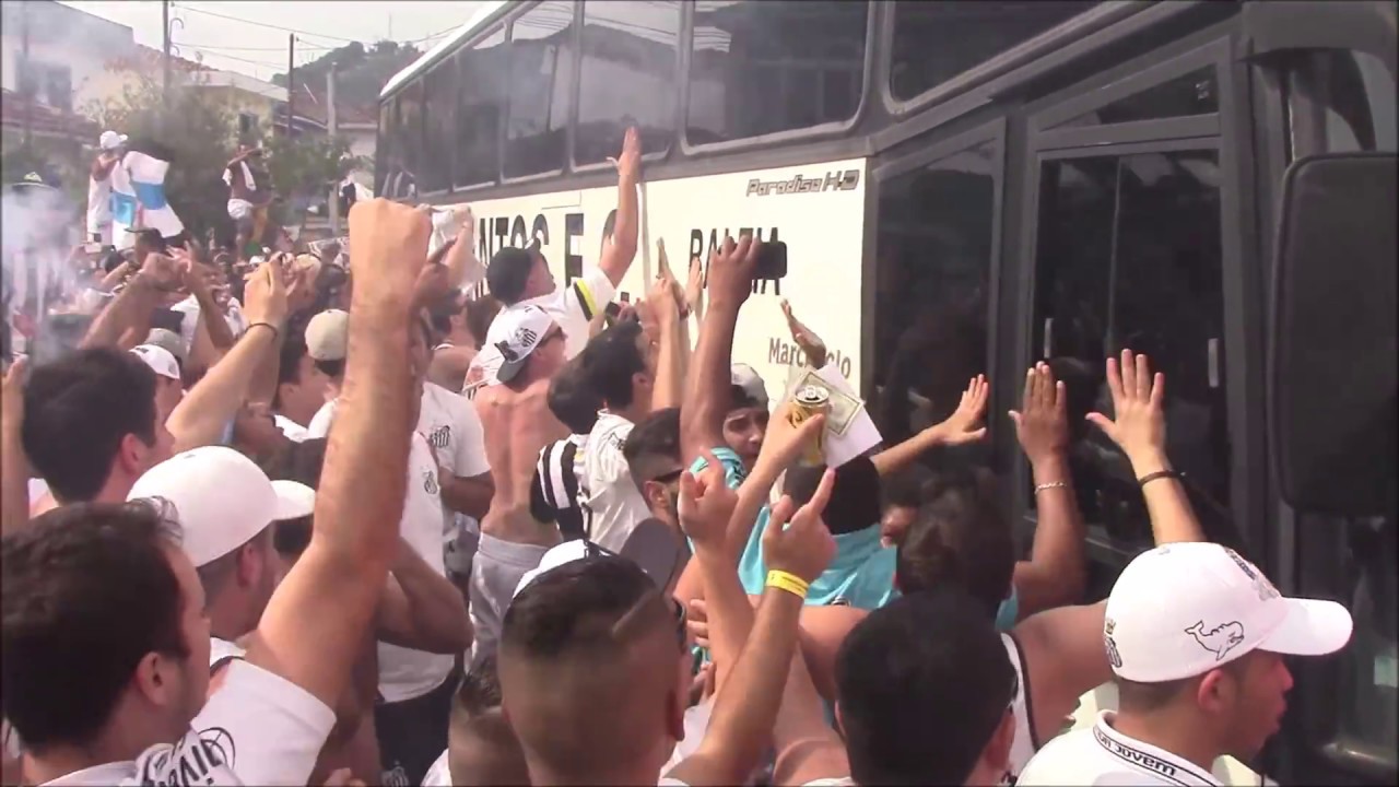 SANTOS Campeão Paulista 2015 - Parte 1 (Ônibus chegando).