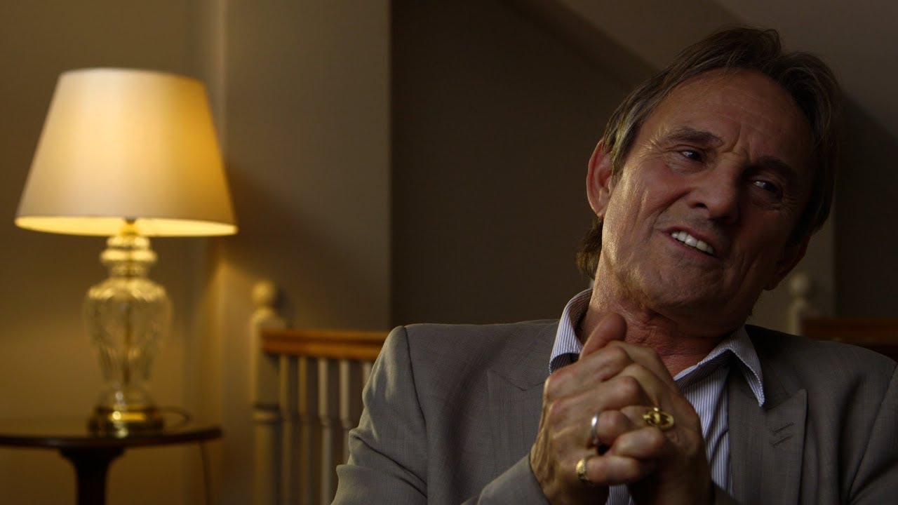 Sunday Bloody Sunday - Murray Head on the Famous Kiss