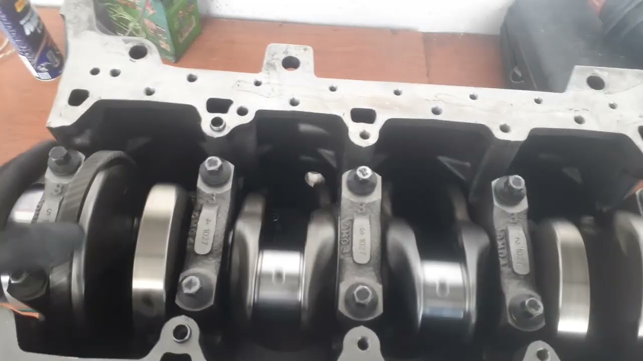 Montagem do motor da s10 2.8 diesel 200cc/ 2021. parte 02