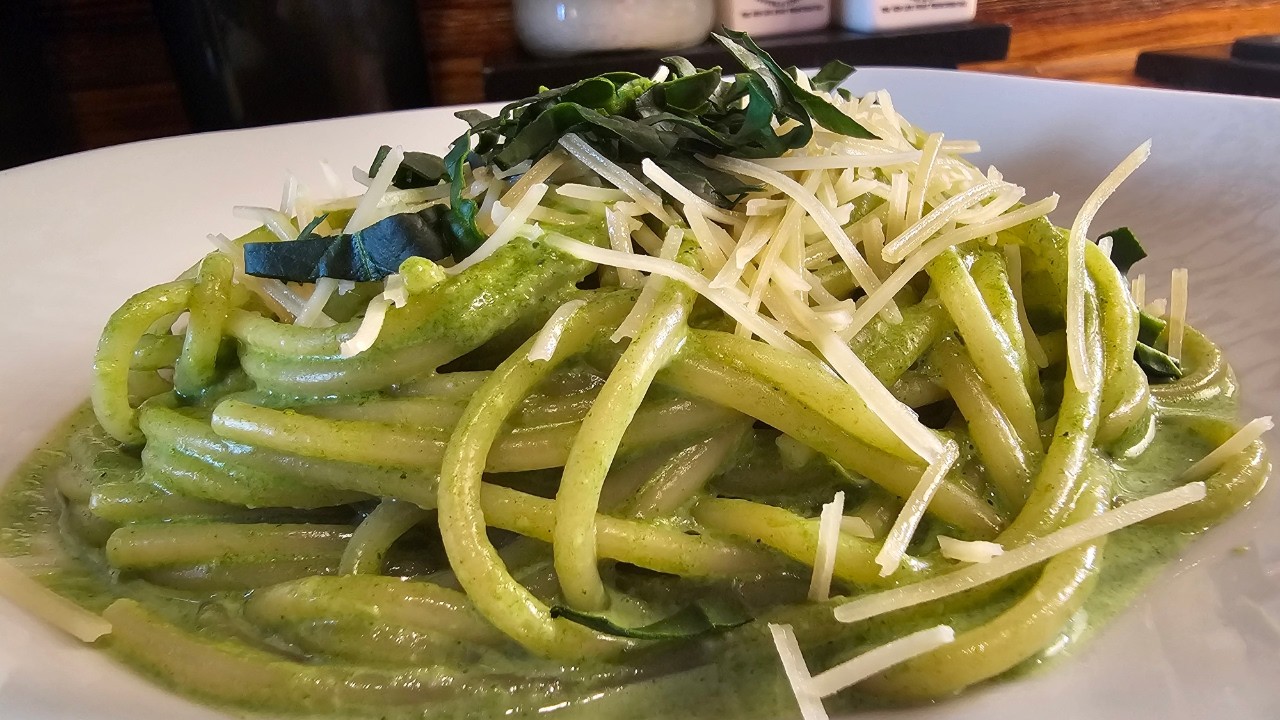 🌿🍝 Cómo Hacer Espagueti con Crema de Espinaca | Fácil, Cremoso y Sabroso