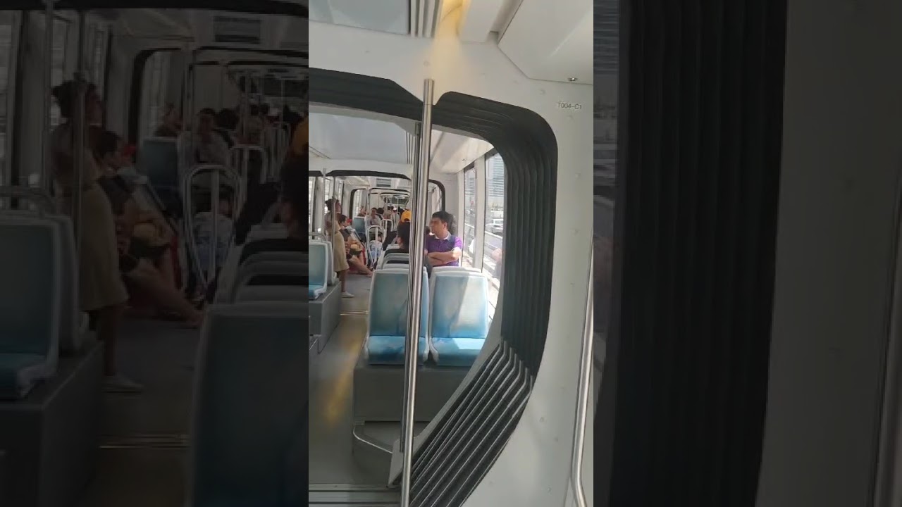 Burj Khalifa/ Dubai Mall Metro Station