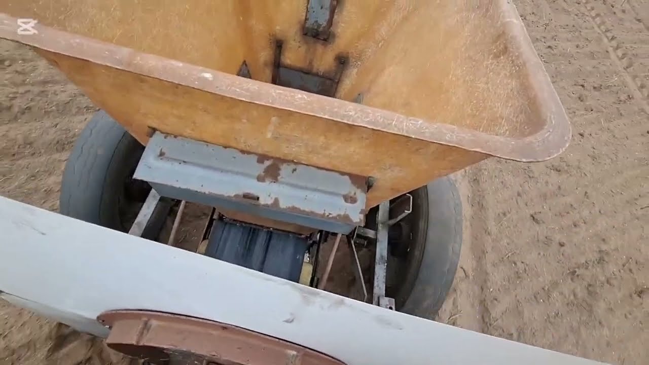 Siew pszenżyta ozimego kosem, władymirec t25.  Cześć 2/2