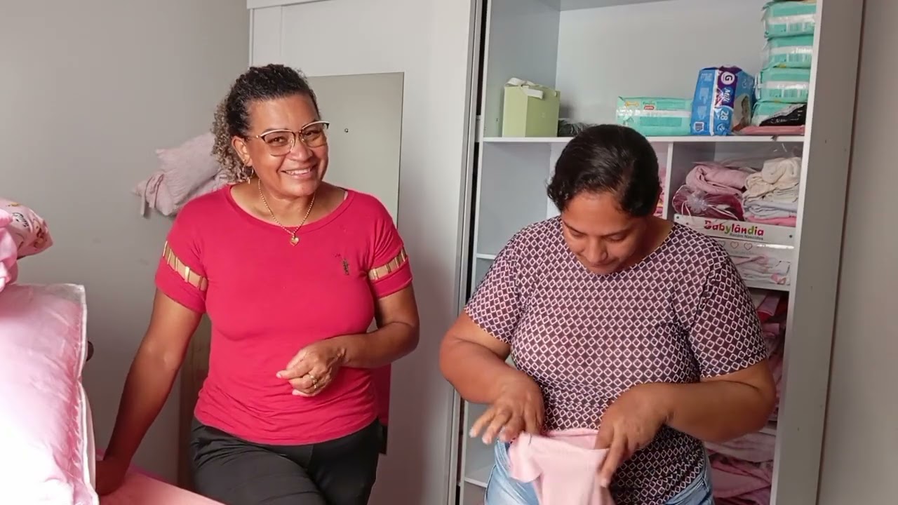 AS Duas Vovós Lavando as roupas 👚 da nossa princesa 😍😍❤️❤️