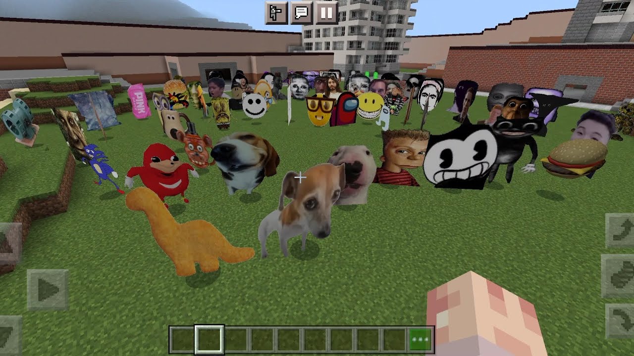 I Spawned 80+ Nextbots | Minecraft PE