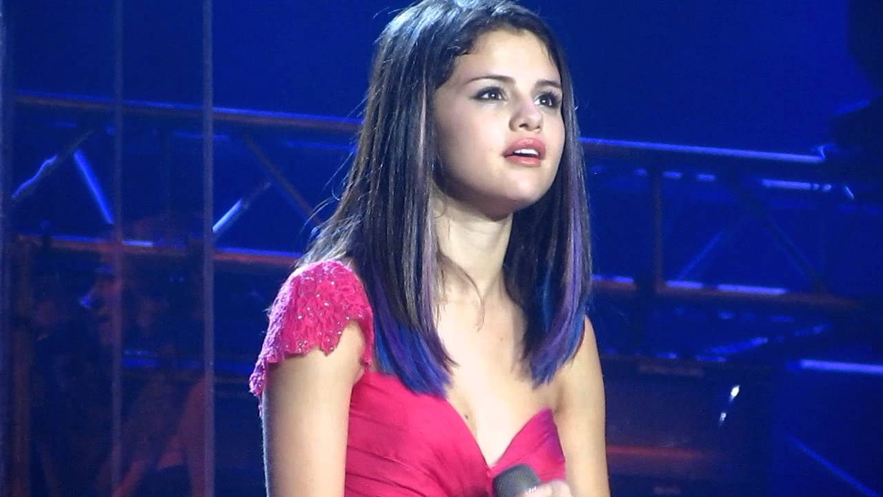 We own the night - Selena Gomez & The Scene live in Chile 30/01/12