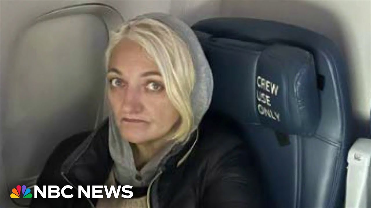 Repeat airline stowaway strikes again