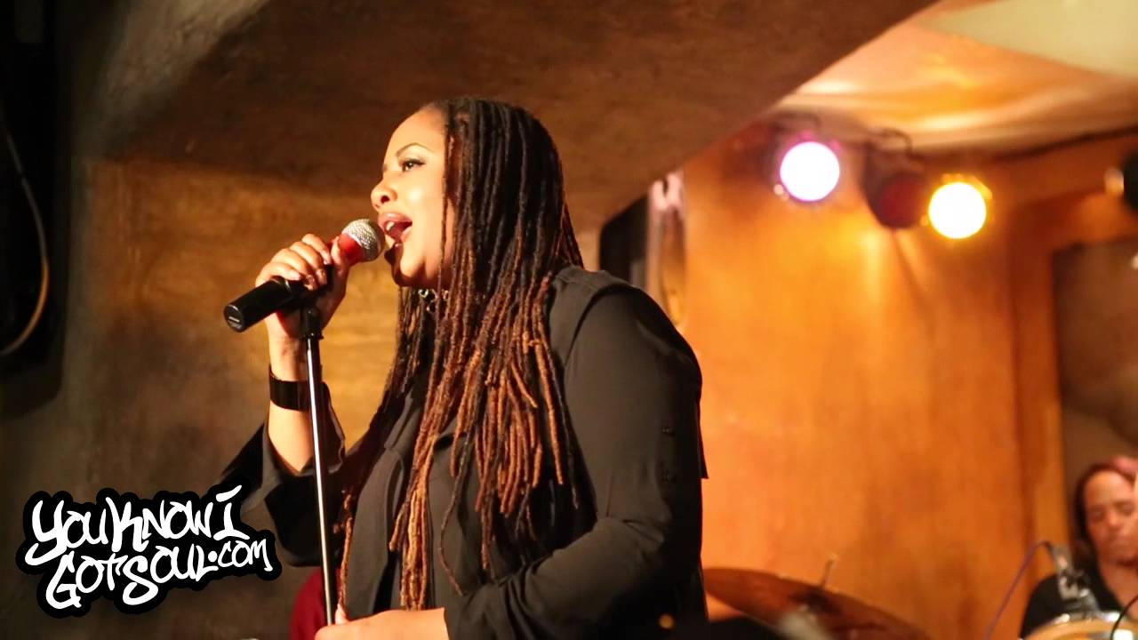 Lalah Hathaway Performing 