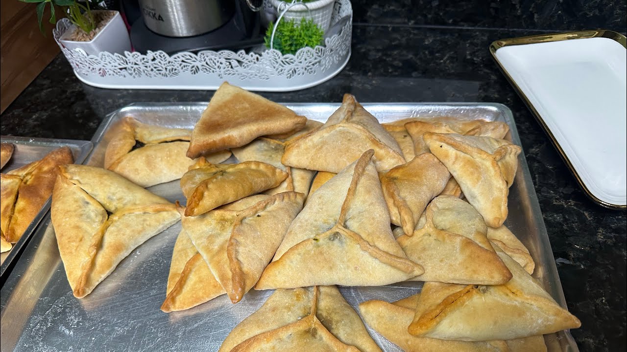 فطائر السبانخ اللذيذة لازم تجربوها طعمها خيالي 