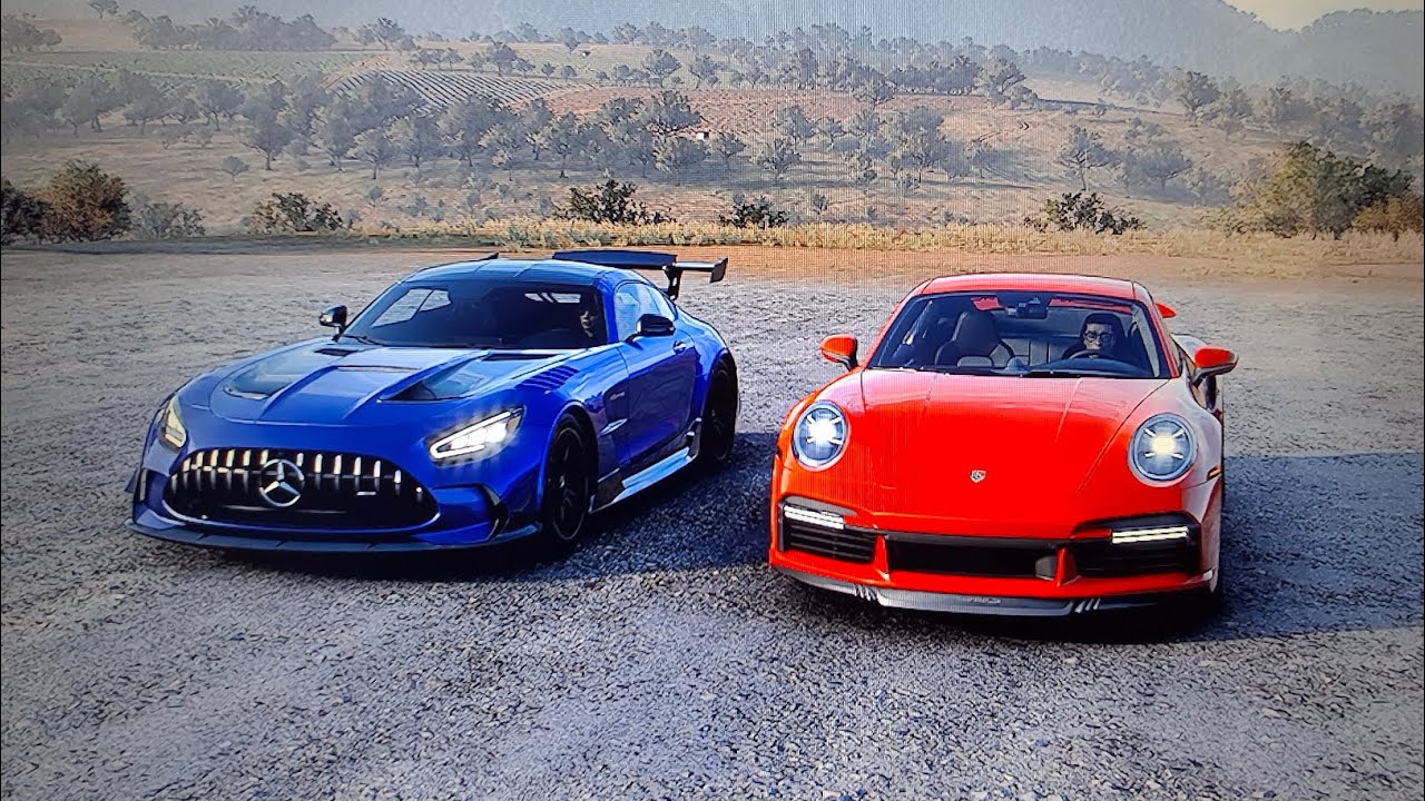 Forza Horizon 5 drag race: Porsche 992 Turbo S vs Mercedes AMG GT Black series 