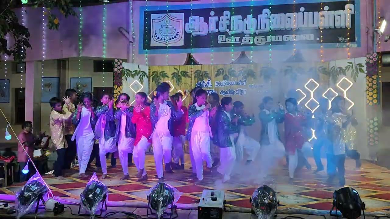 Enjoy our dance