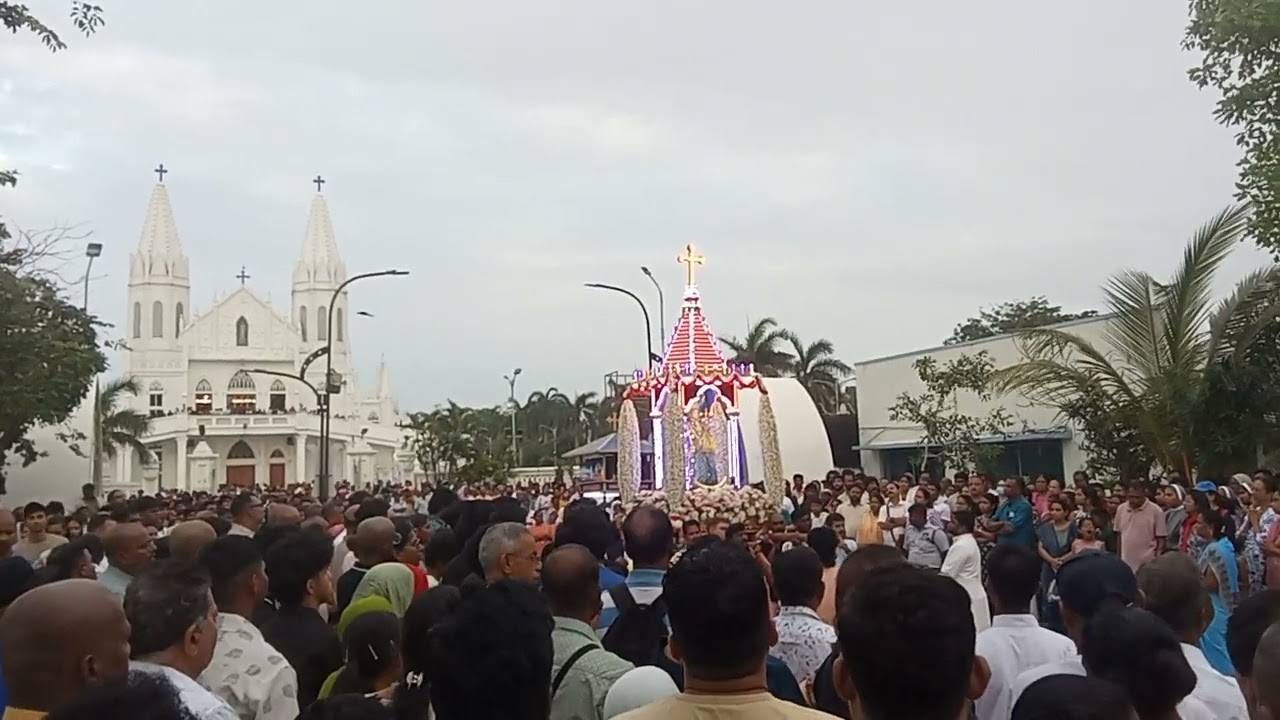 Velankanni Arockiya Matha car procession to Mathakulam Siluvai pathai.31.1.26