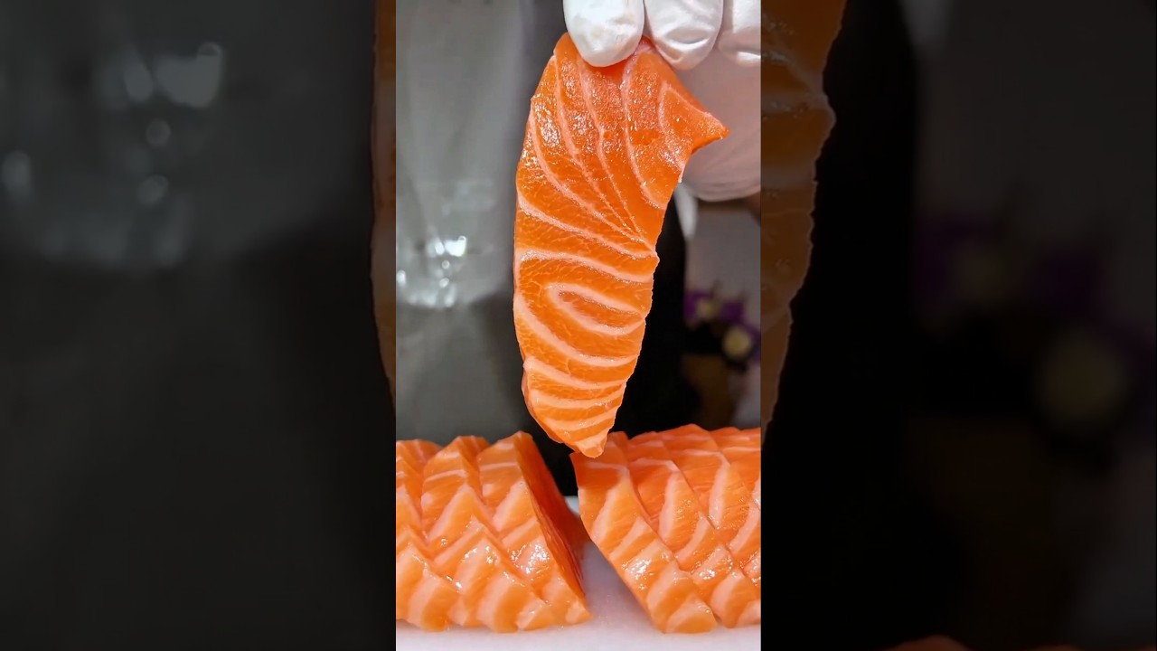 Culinary Art in Motion#ChefSkills#FishCutting#CulinaryArt#KitchenMastery