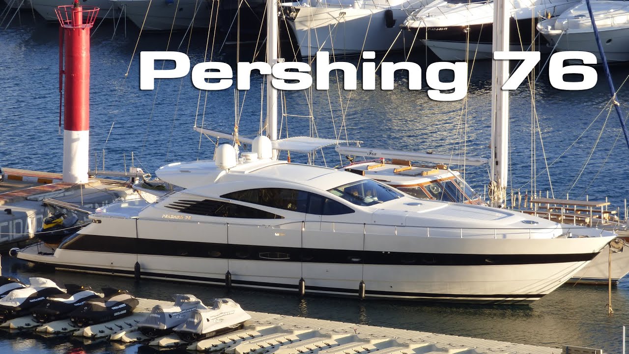 Pershing 76 Docking