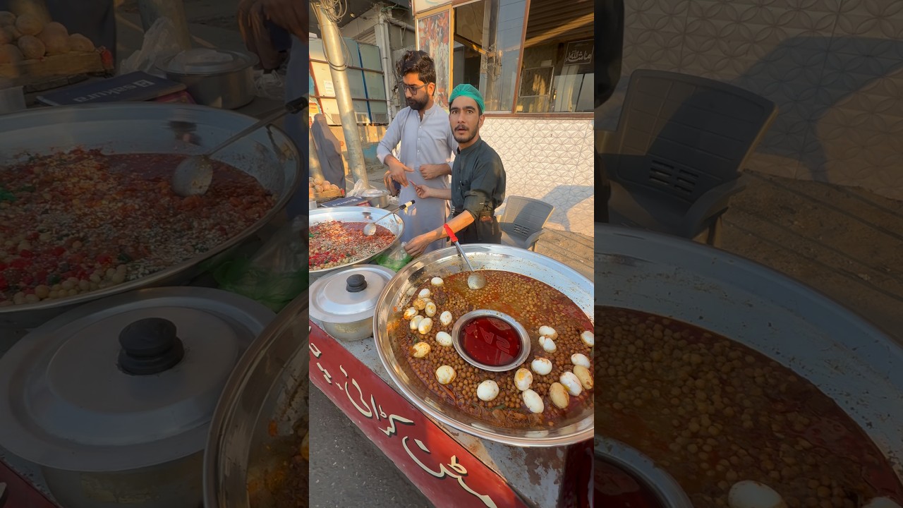 🥚🔥 Spicy Channa Eggs Selling on Roadside | Desi Street Food Pakistan 🇵🇰