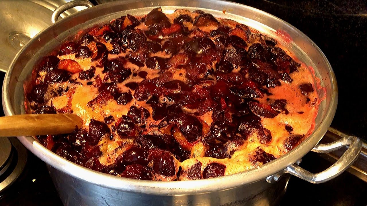 Përgatitja e Reçelit të Kumbullës | Homemade Plum Jam