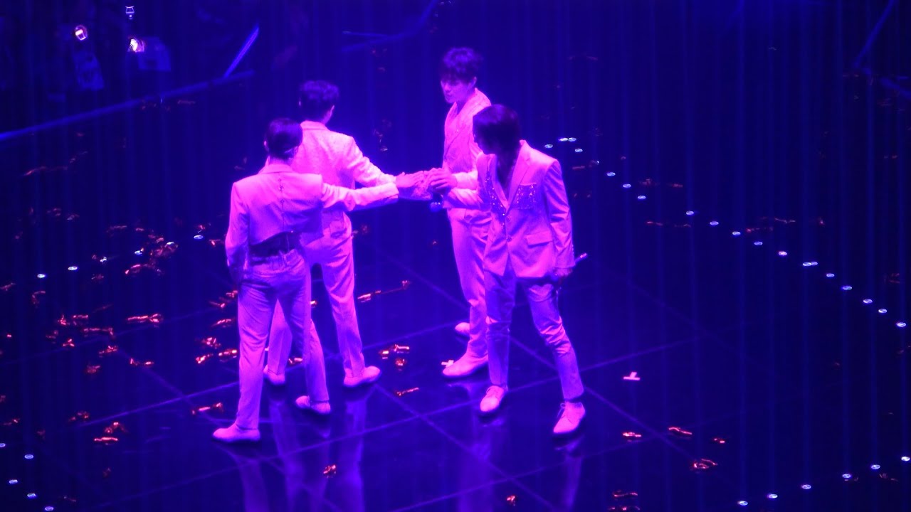 220520 HIGHLIGHT LIVE 2022 INTRO - Disconnected (윤두준 양요섭 이기광 손동운)