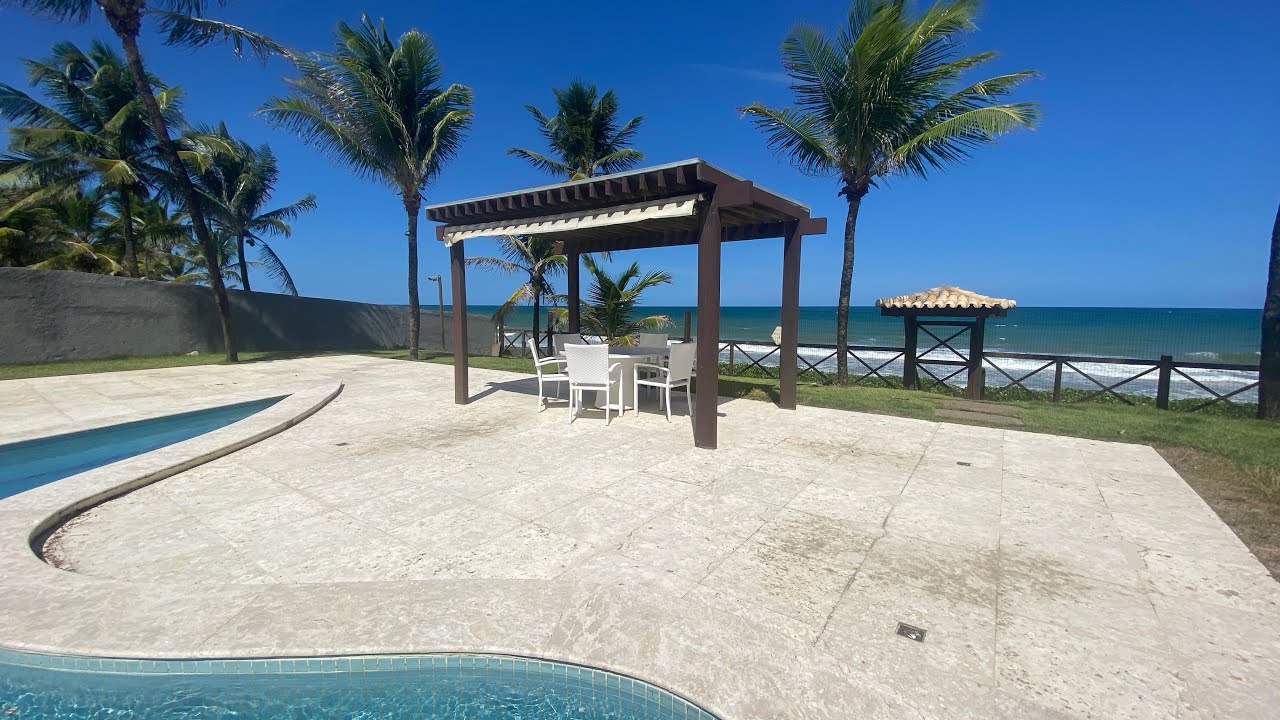 Mansão frente o mar de Busca Vida a venda - Camaçari - Bahia