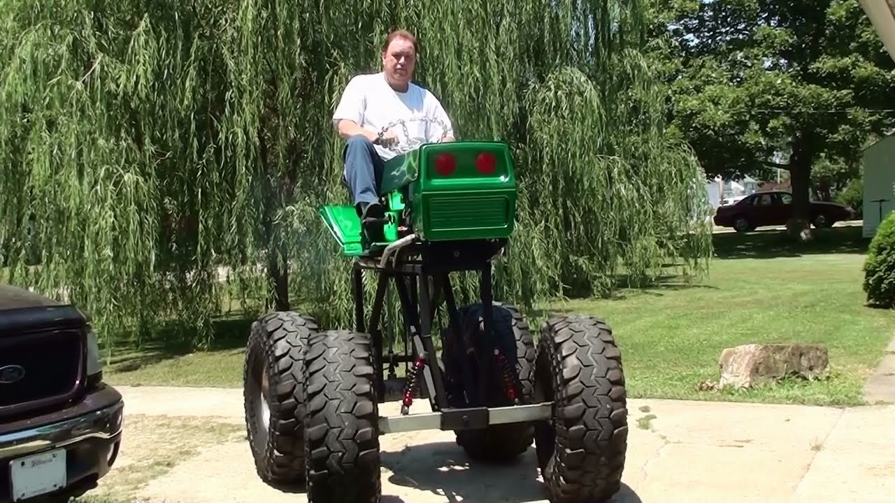 Газонокосилка Awesome Monster — запуск и вождение