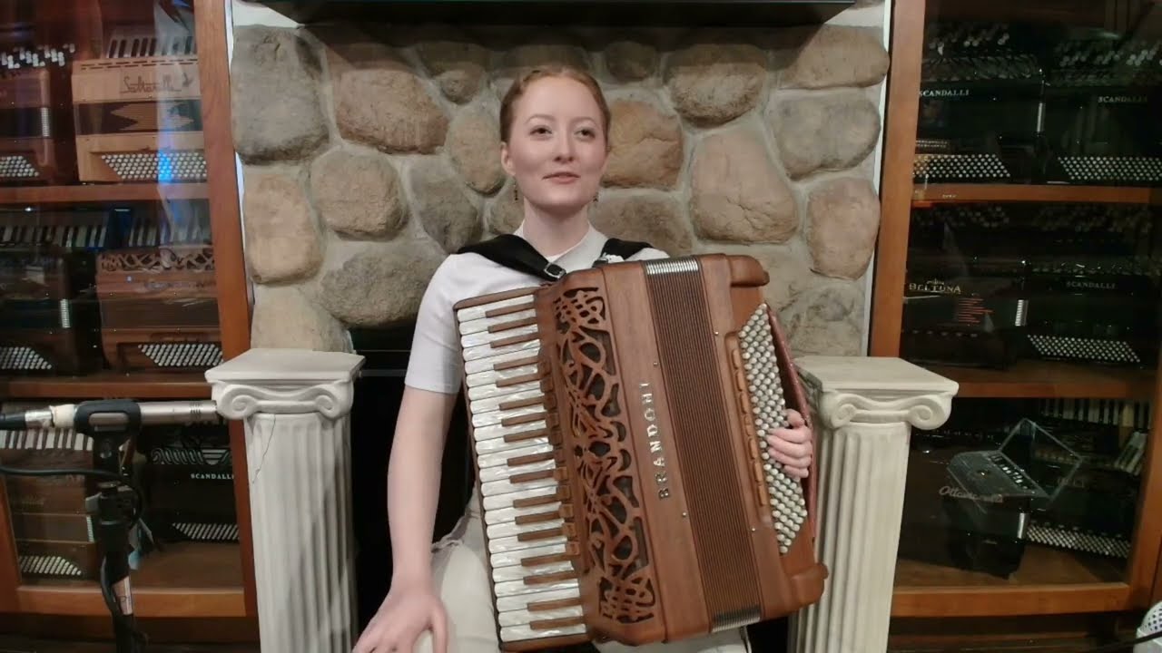 BRAN133WMLI - Mahogany Brandoni 133W Liberty Piano Accordion LMMM 41 120 $8999