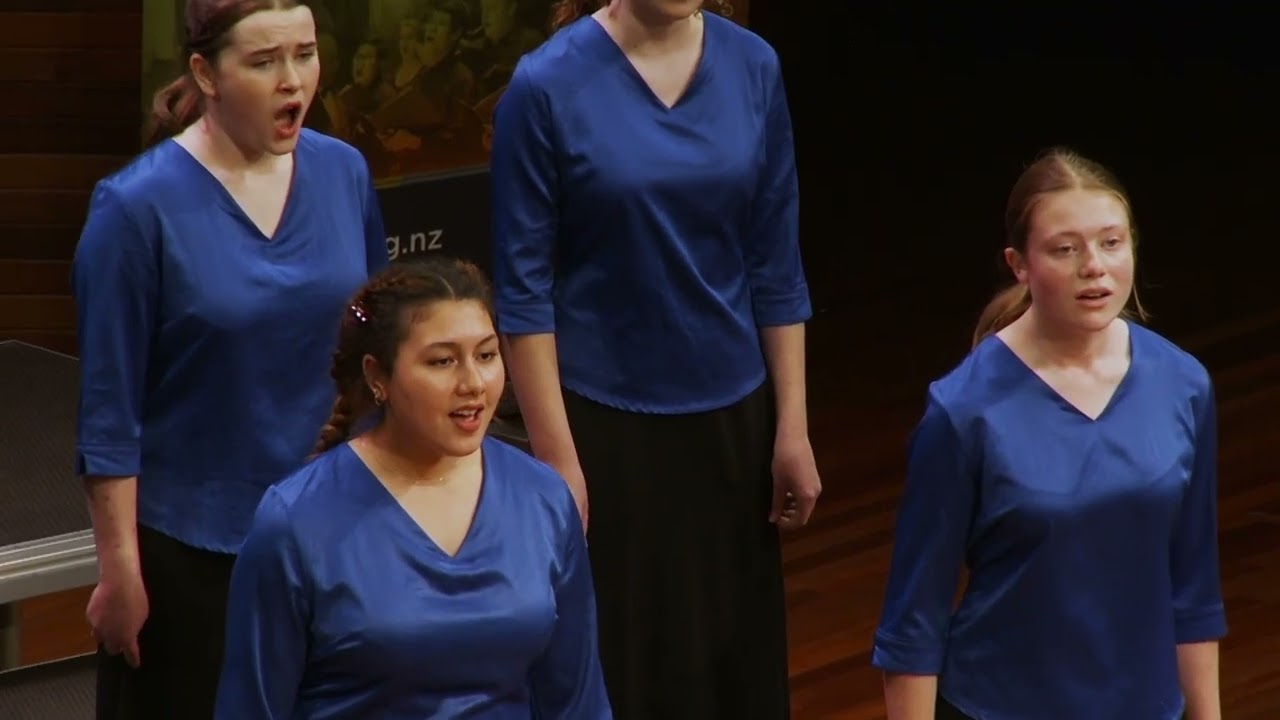 Epsom Girls&rsquo; Grammar School, Paradisum | The Lake Isle of Innisfree &ndash; Eleanor Daley
