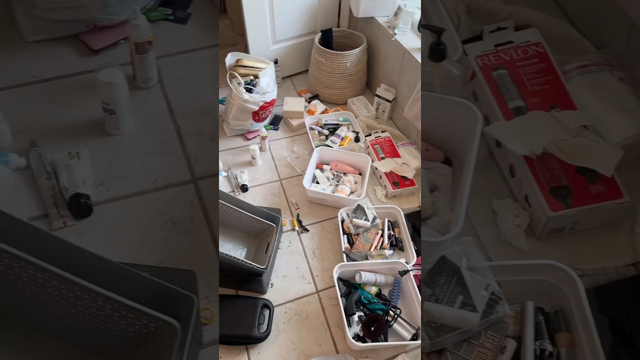 I Got Rid Of 90% Of My Bathroom Clutter Using This Simple System #decluttering