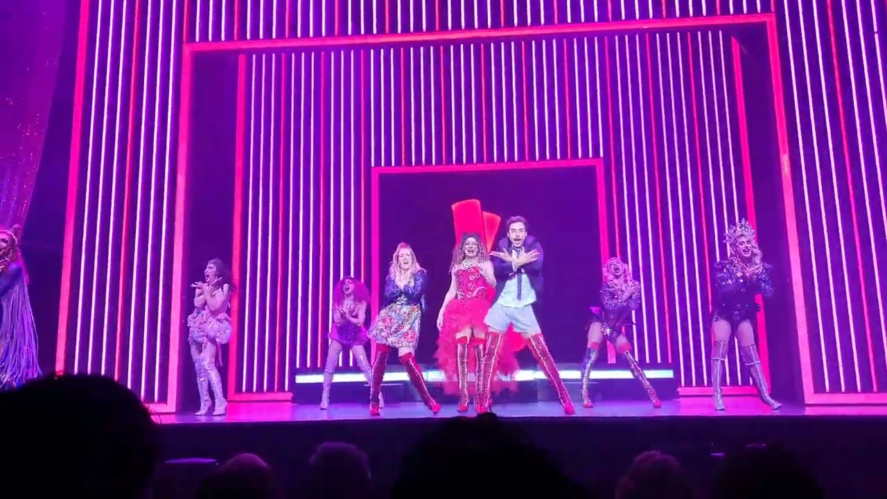 KINKY BOOTS, El Musical. Argentina Teatro Astral. Martín Bossi & Fernando Dente.